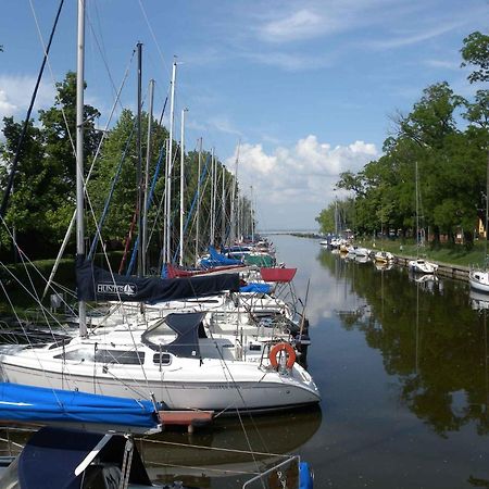 Holiday Homes In Balatonmariafuerdo 48114 Екстер'єр фото