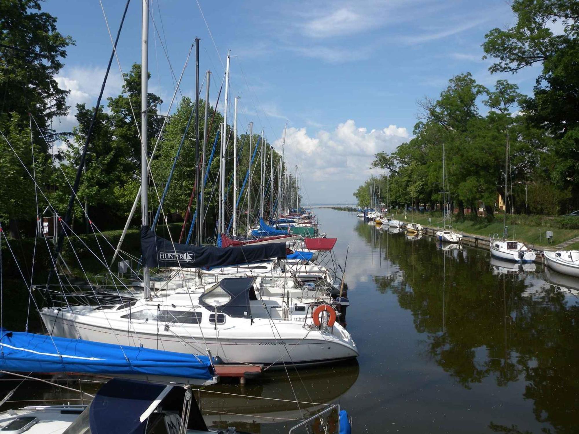 Holiday Homes In Balatonmariafuerdo 48114 Екстер'єр фото